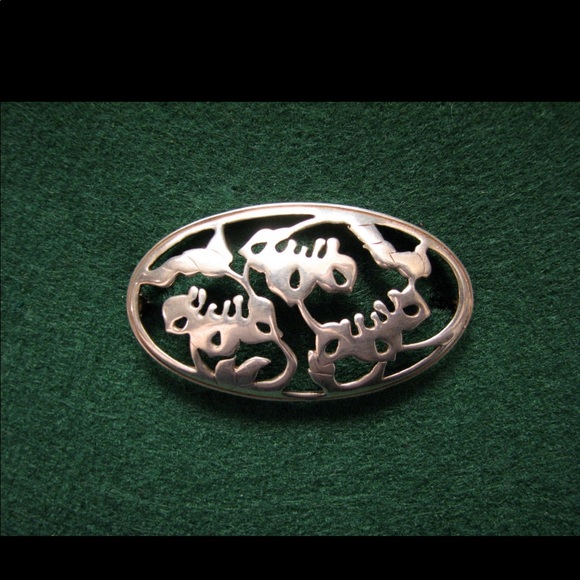 Jewelry - Vintage sterling LONDON stylized flower brooch